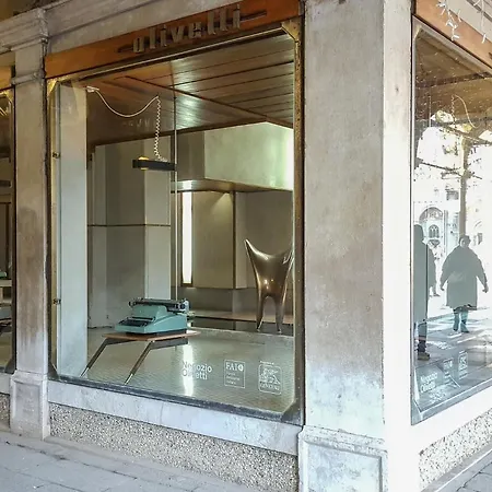 بيت ضيافة San Marco Design