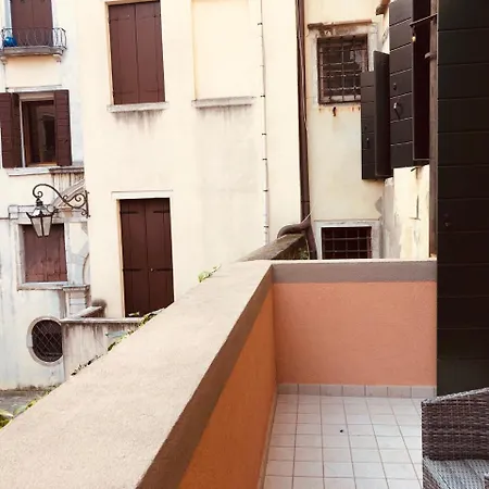 بيت ضيافة San Marco Design