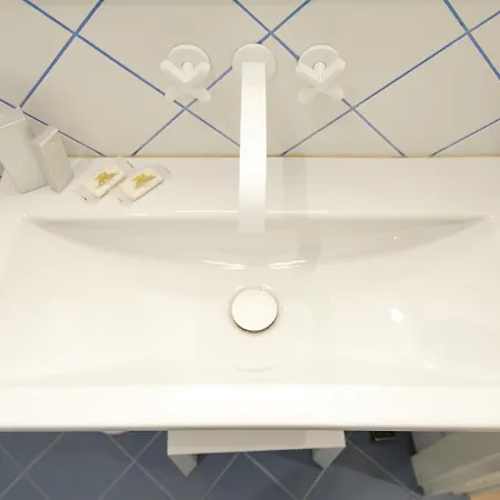 Πανσιόν San Marco Design 4*