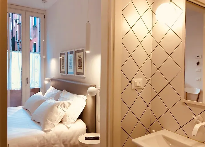 圣马可设计套房旅馆 招待所 4*